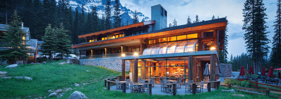 Außenansicht der Moraine Lake Lodge