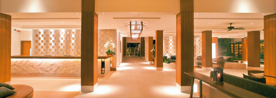 Lobby des Woodlands Hotel & Resort
