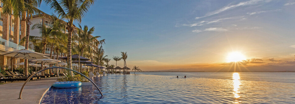 Pool des Dusit Thani Mactan Cebu Resort