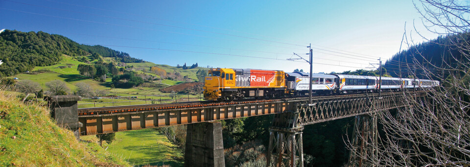 Northern Explorer auf dem Waiteti Viaduct