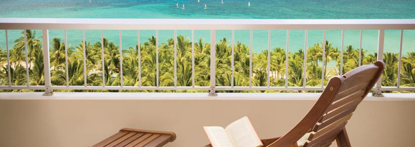 Balkon mit Blick aufs Meer - Reef View Hotel Hamilton Island