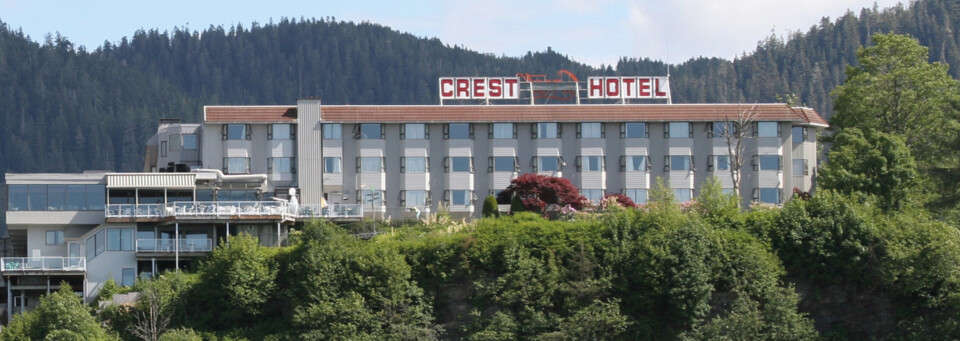 Außenansicht des Crest Hotel