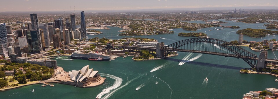 Hafen von Sydney mit Opernhaus