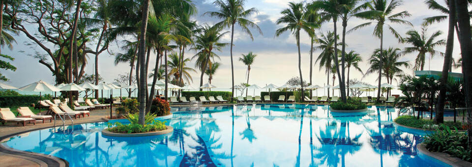 Pool des Centara Grand Beach Resort & Villas Hua Hin
