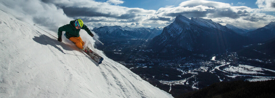 Skifahrer am Mount Norquay - Skigebiet Banff