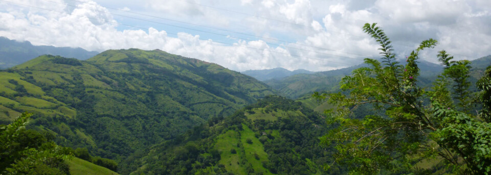 Andenlandschaft zwischen Solento und Medellín in Kolumbien