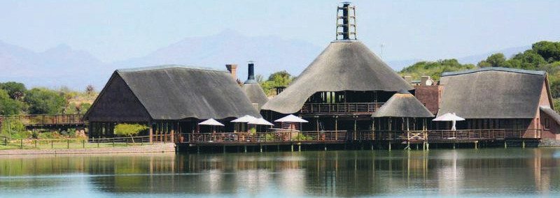 Außenansicht der Buffelsdrift Game Lodge