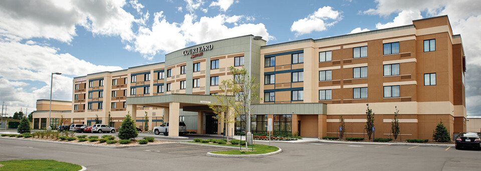 Courtyard by Marriott Kingston - Außenansicht