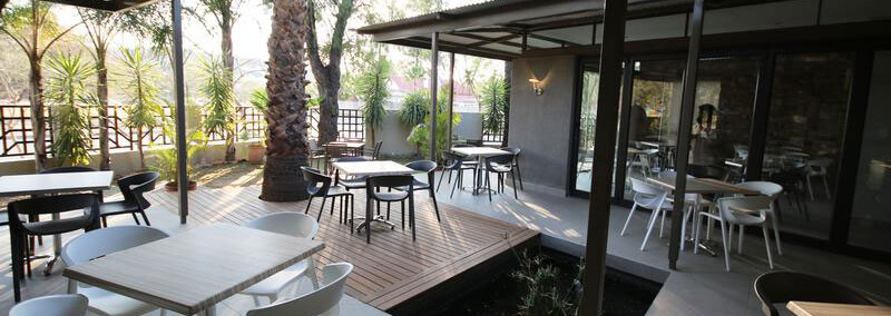 The Elegant Guesthouse Windhoek Terrasse