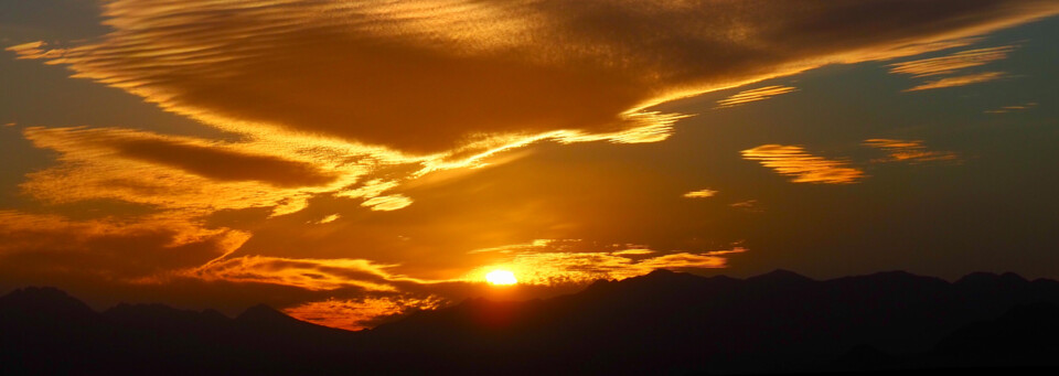 Reisebericht Namibia - Sonnenuntergang in der Namib Wüste