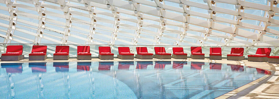 Yas Viceroy Abu Dhabi Pool