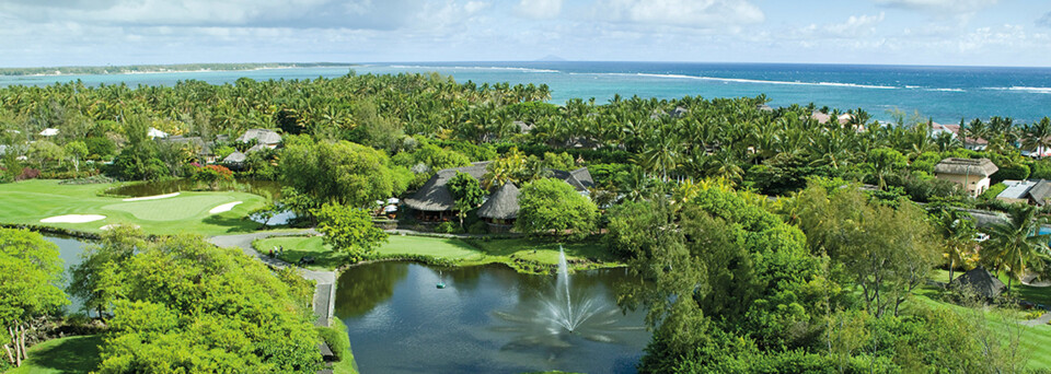 Blick auf den Golfplatz des Constance Belle Mare Plage