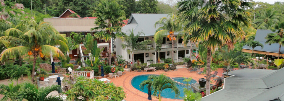 Außenansicht Chateau St. Cloud La Digue