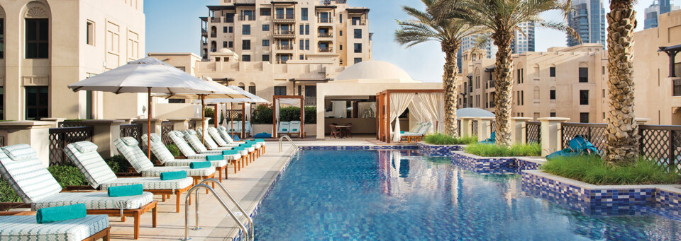 Manzil Downtown Dubai Pool
