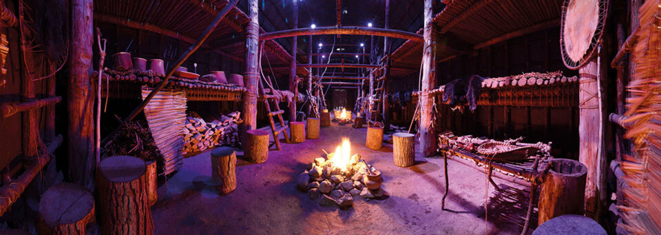 Hôtel Musée Premières Nations - Longhouse