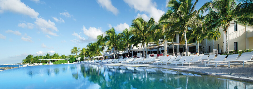 Infinitypool des Papagayo Beach Hotel