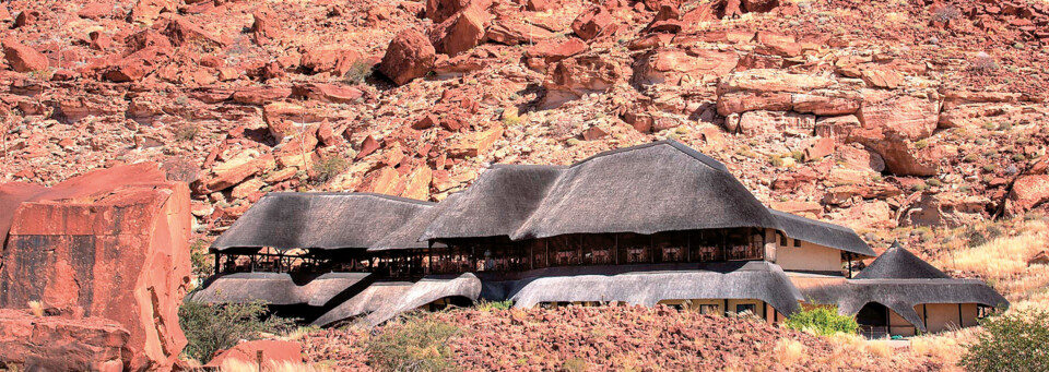 Außenansicht der Twyfelfontein Country Lodge