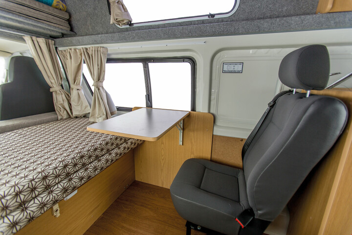 Innenansicht des Endeavour Camper