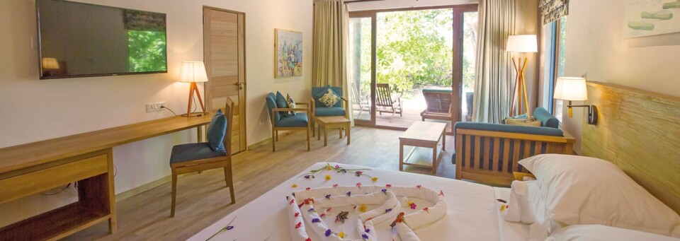 Reethi Faru Resort Beispiel Family Deluxe Beach Villa