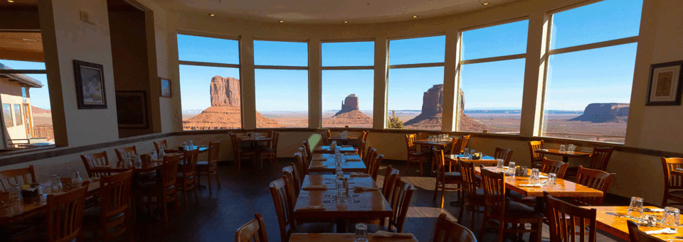 Restaurant The View Hotel mit Blick auf das Monument Valley