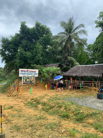 Eingang zu der Tayangban Höhle