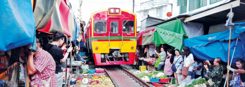 Mae-Klong Zugmarkt in Bangkok