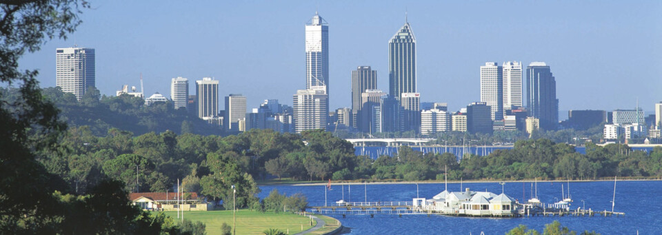 Swan River und Perth Skyline