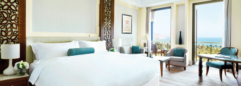 Deluxe Zimmerbeispiel des Al Bustan Palace, A Ritz-Carlton Hotel