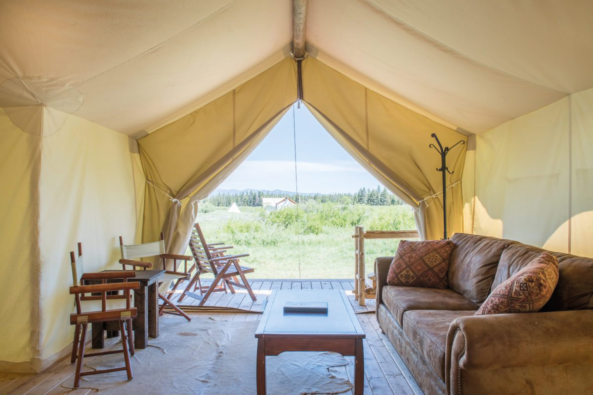 Suite Zelt des Yellowstone Under Canvas©