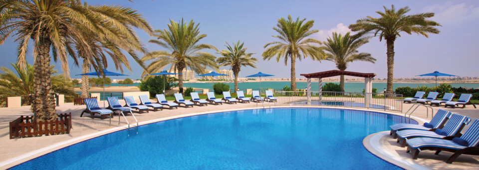 Hilton Al Hamra Beach & Golf Resort - Pool