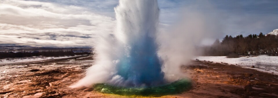Strokkur Geysir im Haukadalur Tal