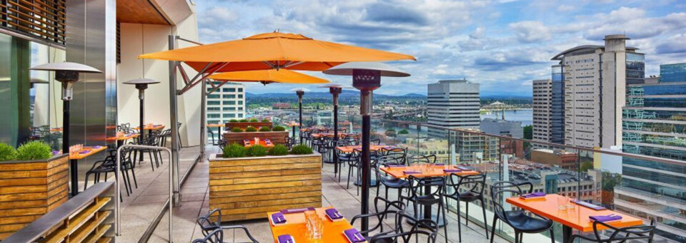 Dachterrasse und Restaurant