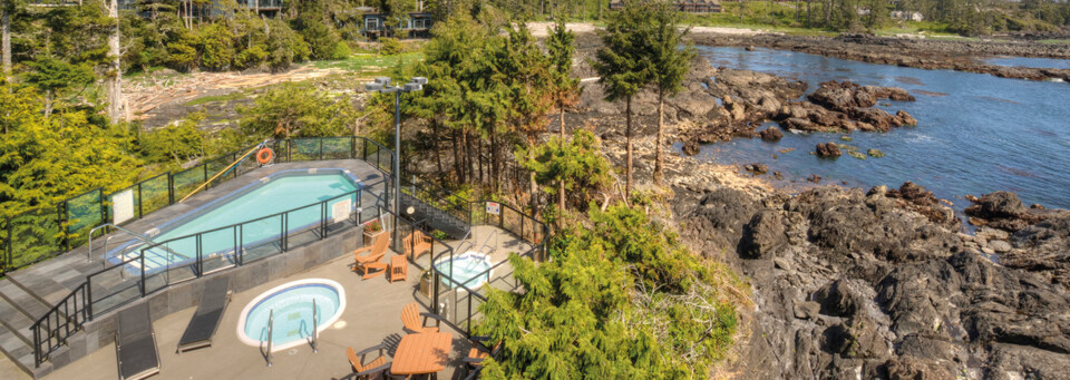 Pool des Black Rock Oceanfront Resort