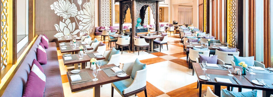 Restaurant - Chatrium Hotel Royal Lake Yangon