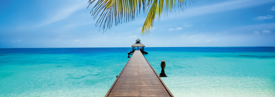 Steg am Reethi Beach Resort auf den Malediven
