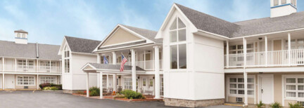 Baymont by Wyndham St. Ignace Lakefront